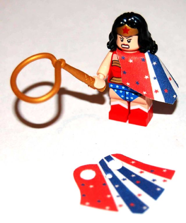 Wonder Women's OTS Cape